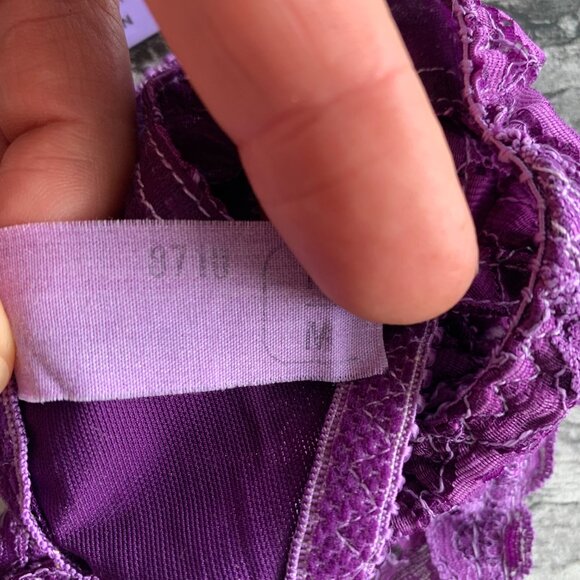 Vintage Garter Belt Purple Sheer Lace Claws Suspenders Lingerie - Picture 7 of 11